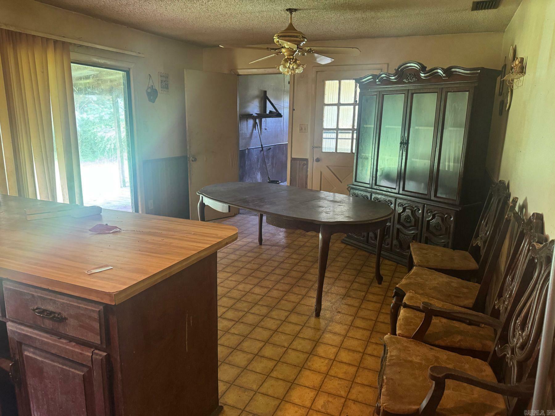 Property Photo: 1713 Mountain Pine Road AR 71913