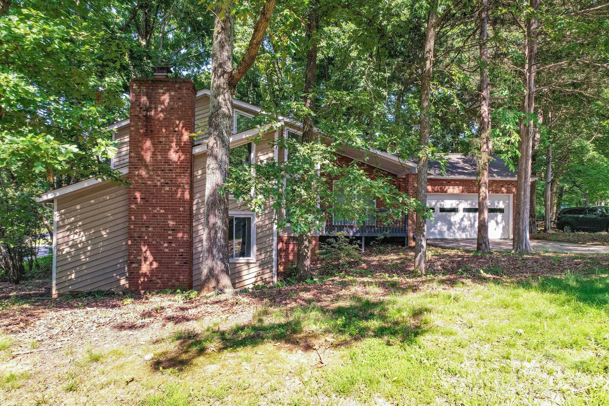 Property Photo:  11101 Winding Way Road  NC 28226 