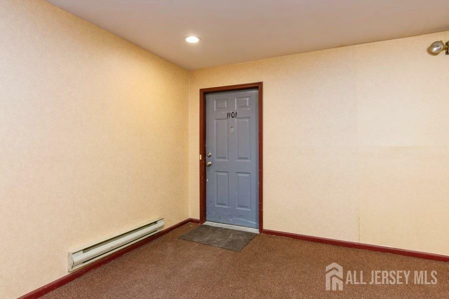 Property Photo:  1101 Stoneridge Circle  NJ 08828 