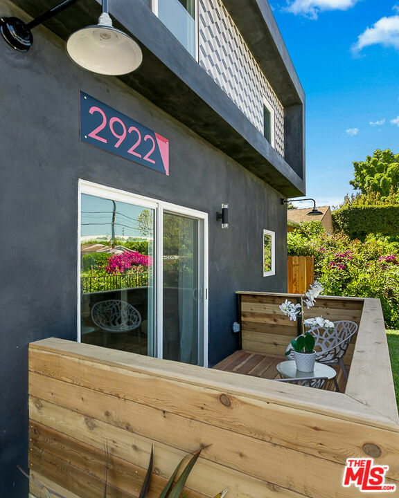 Property Photo:  2922   Hauser Blvd 2  CA 90016 