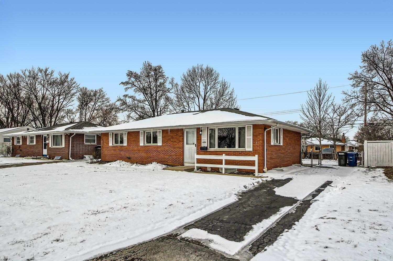 Property Photo:  4399 Maize Road  OH 43224 