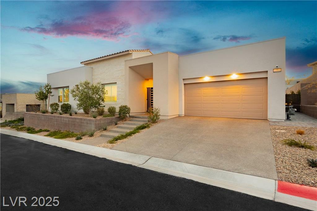 Property Photo:  11895 Skyline Arch Court  NV 89138 