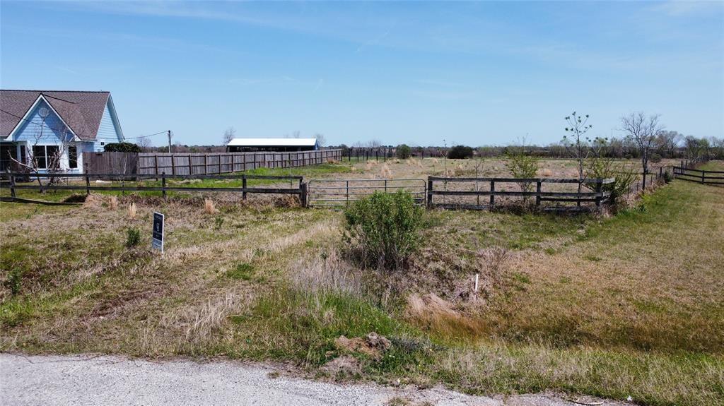 Property Photo: 0 Settlers Court TX 77474