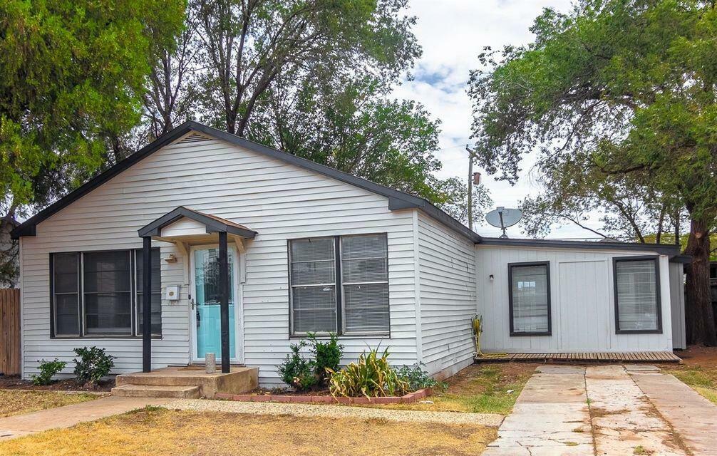 Property Photo:  4818 36th Street  TX 79414 