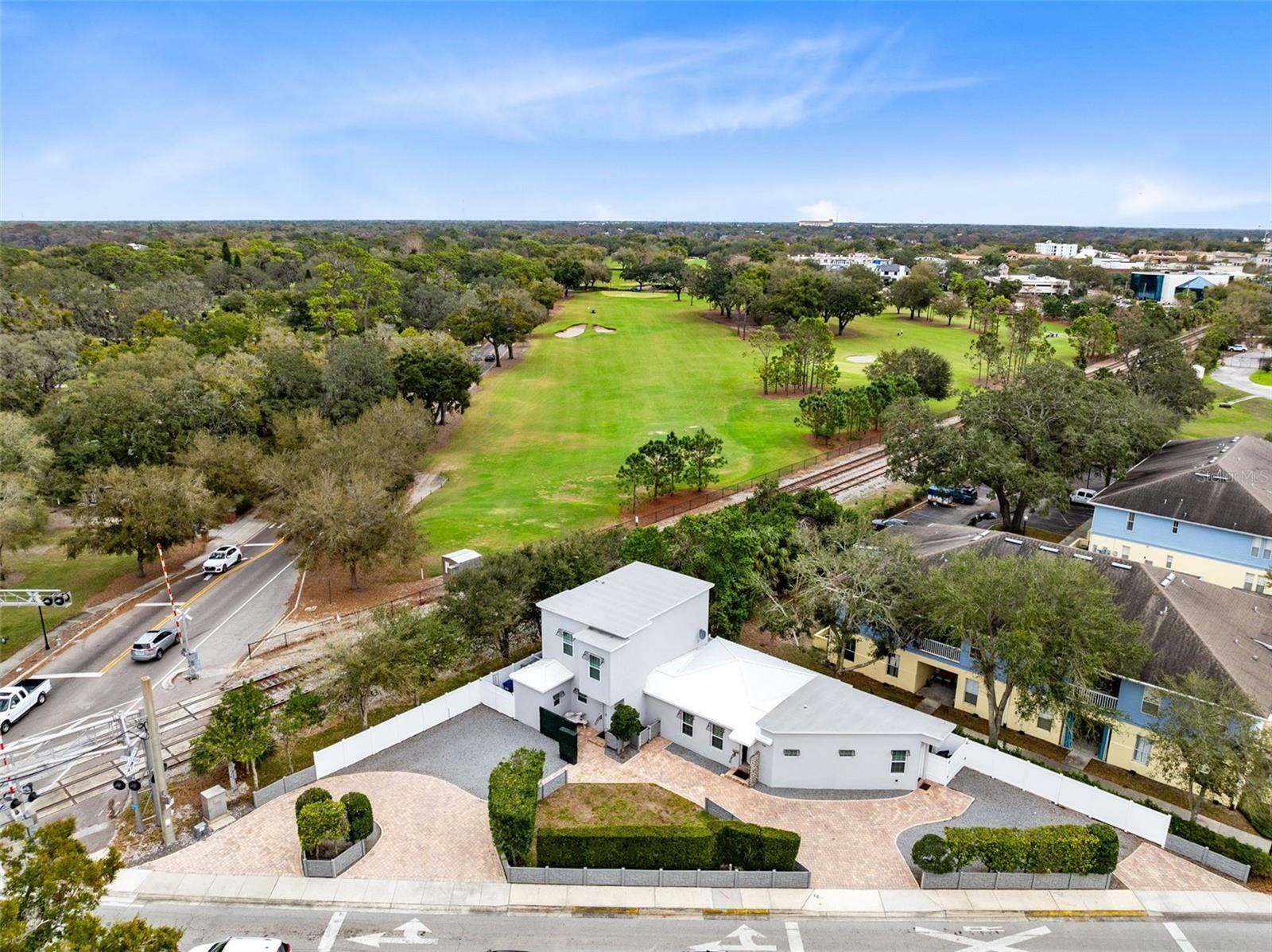 Property Photo: 726 N Pennsylvania Avenue FL 32789
