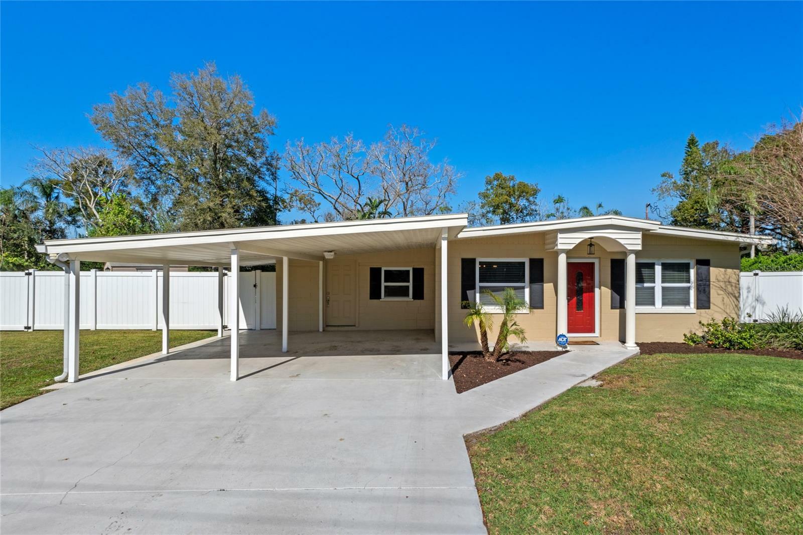 Property Photo:  382 Frances Avenue  FL 32707 