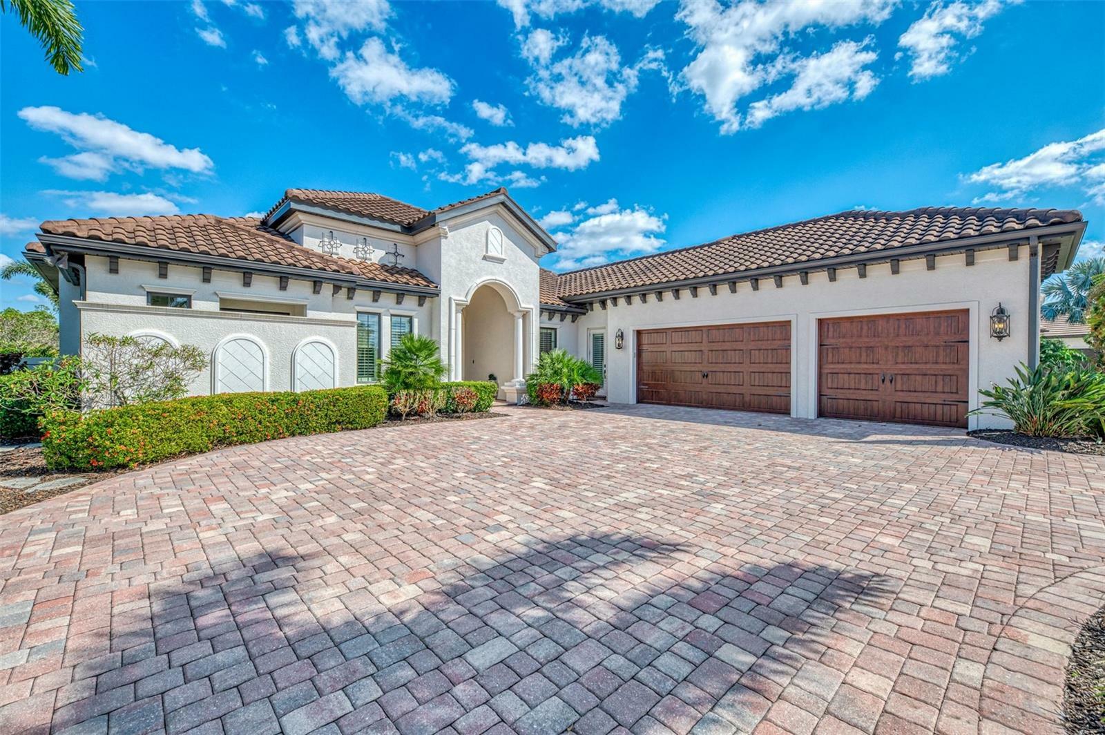 Property Photo:  16531 Kendleshire Terrace  FL 34202 