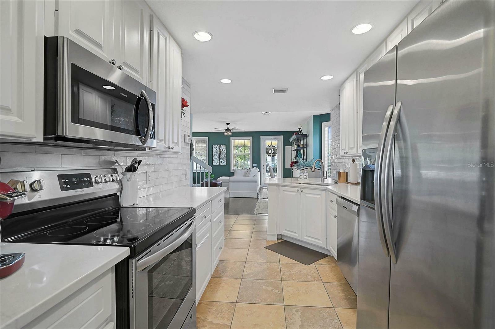 Property Photo:  1570 Napoli Drive W  FL 34232 