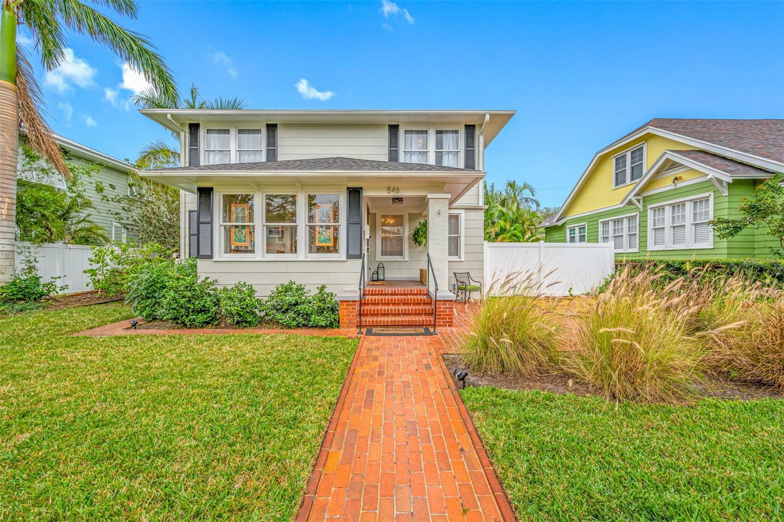 546 15th Avenue NE  St Petersburg FL 33704 photo