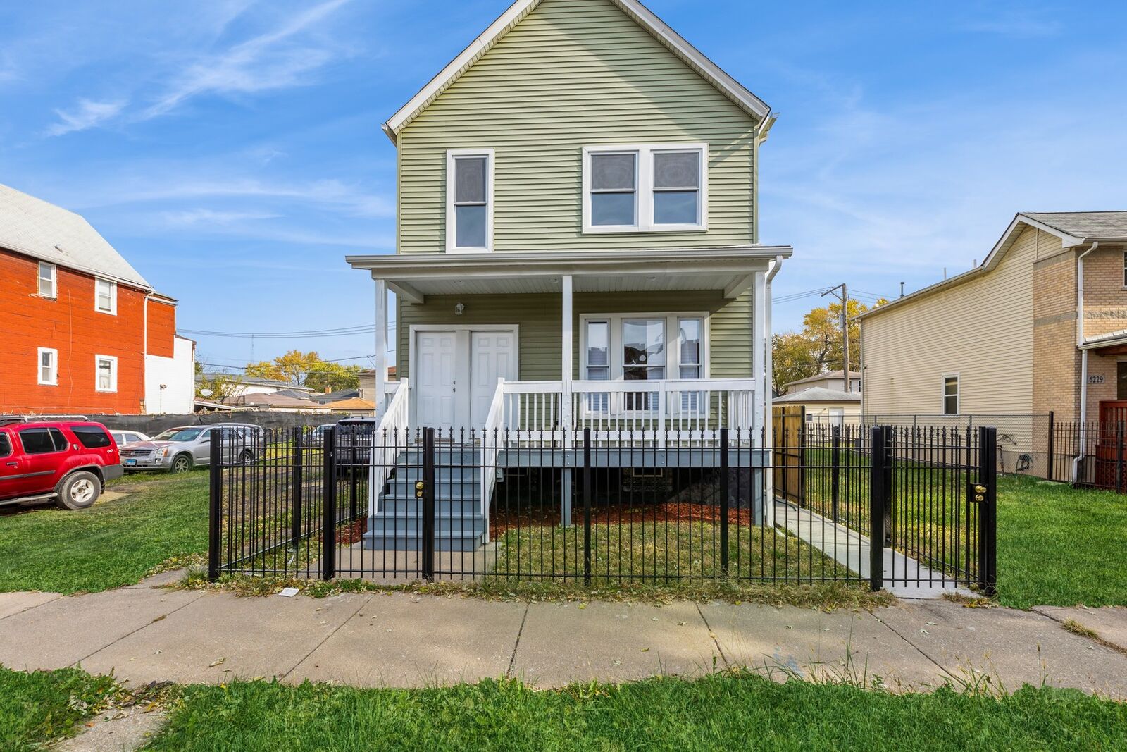 Property Photo:  6223 S Loomis Boulevard  IL 60636 