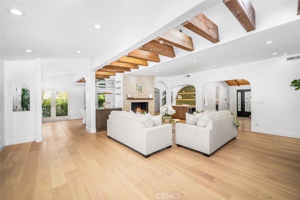 Property Photo:  3713 Royal Woods Drive  CA 91403 