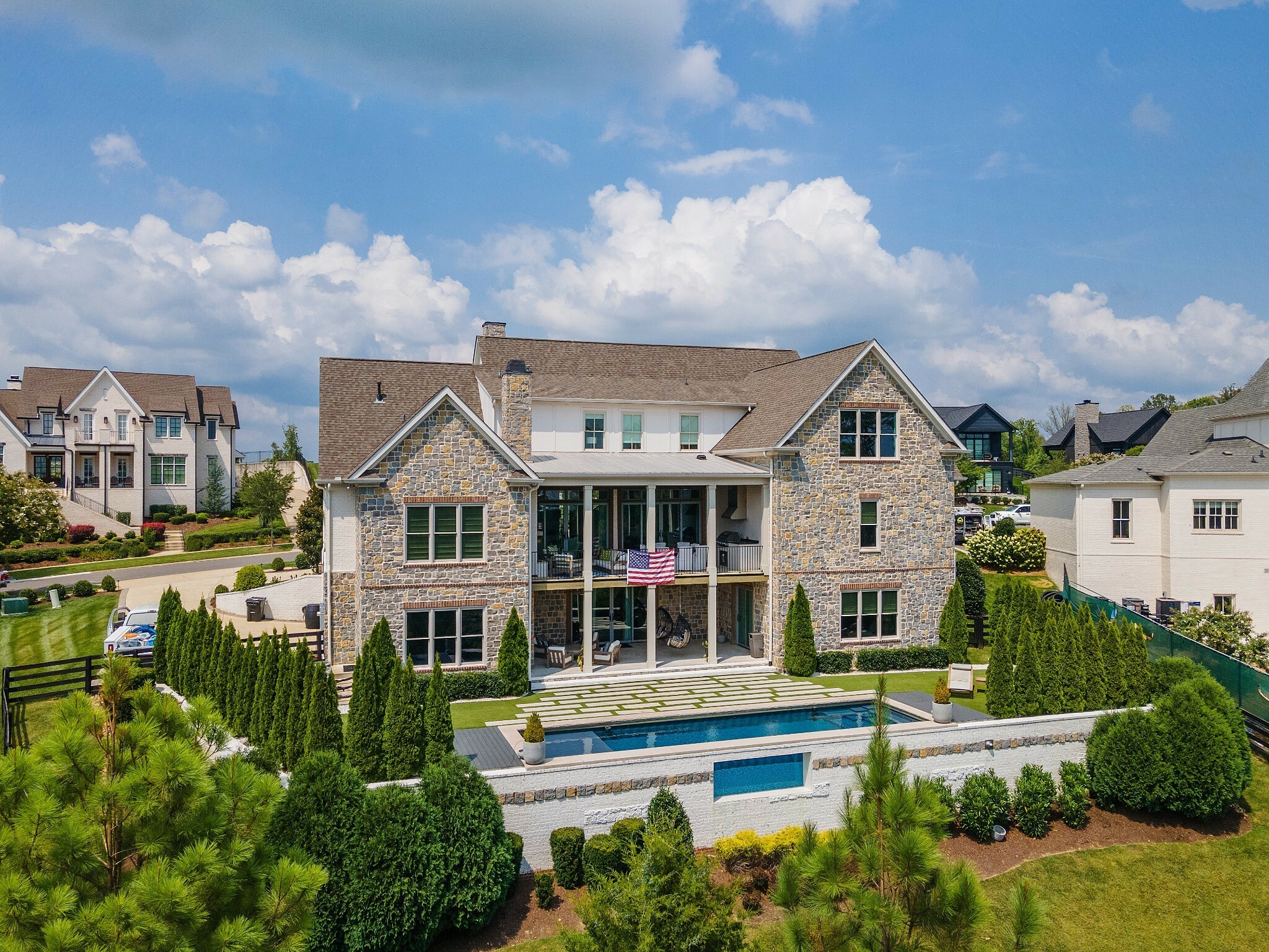 Property Photo: 7368 Harlow Dr TN 37046