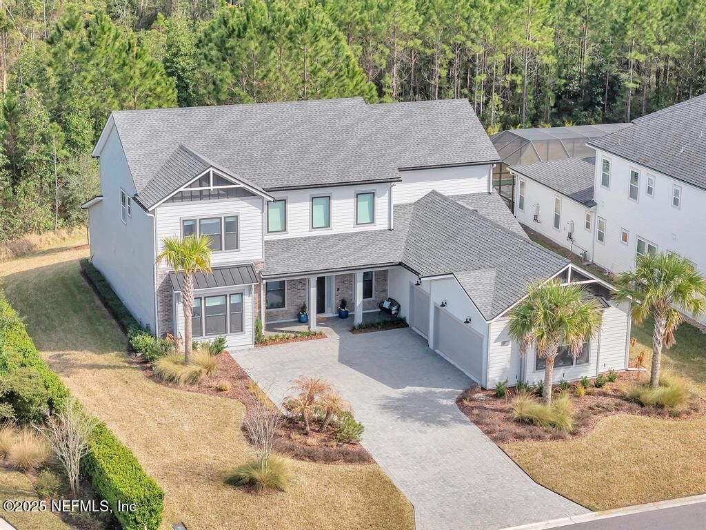 Property Photo: 10297 Silverbrook Trail FL 32256