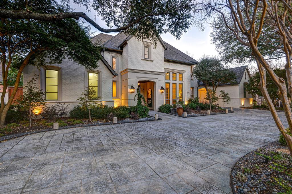 Property Photo: 17604 Woods Edge Drive TX 75287