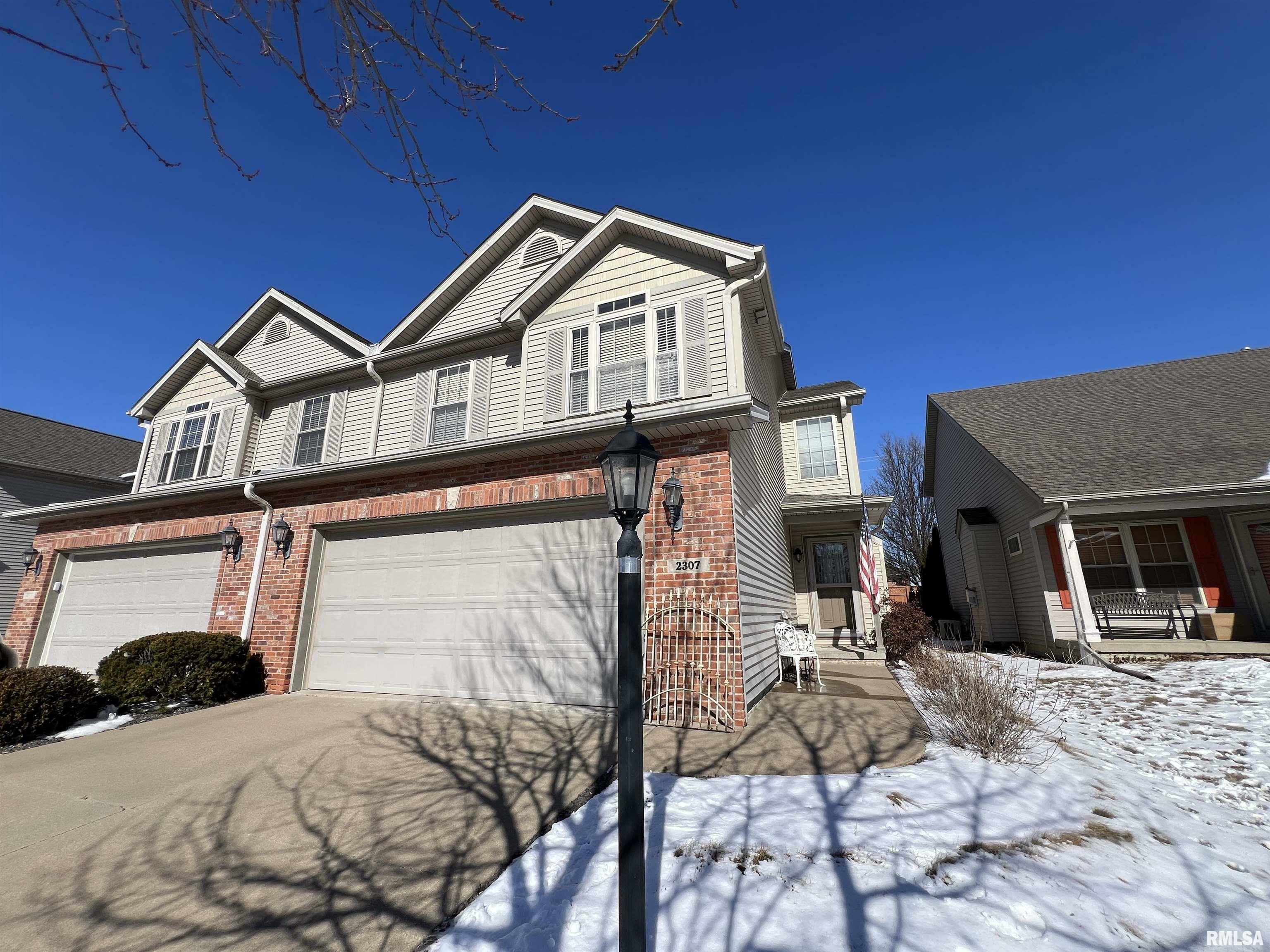 Property Photo:  2307 W Kenfield Court  IL 61615 