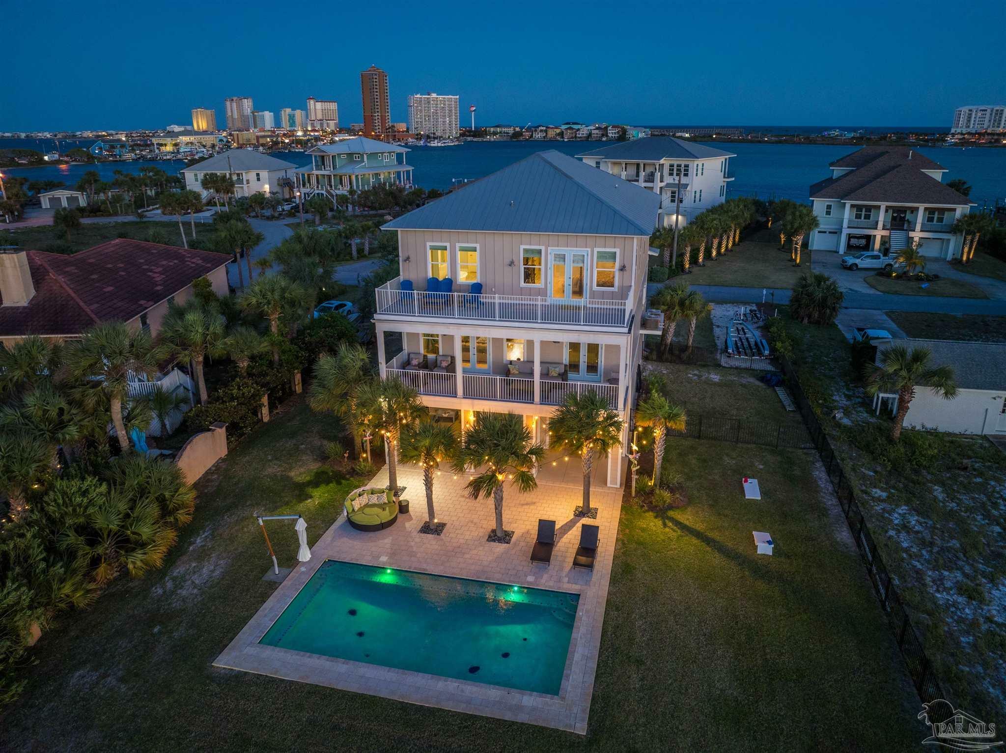 Property Photo: 247 Sabine Dr FL 32561