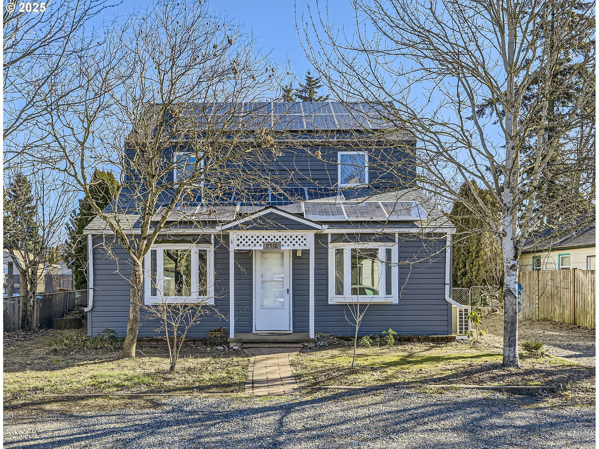 Property Photo: 9516 SE 74th Ave OR 97222