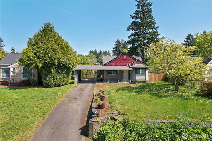 Property Photo: 1314 N Callow Avenue WA 98312