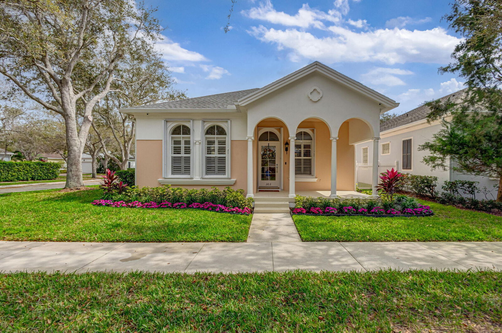 Property Photo: 303 Bougainvillea Drive FL 33458