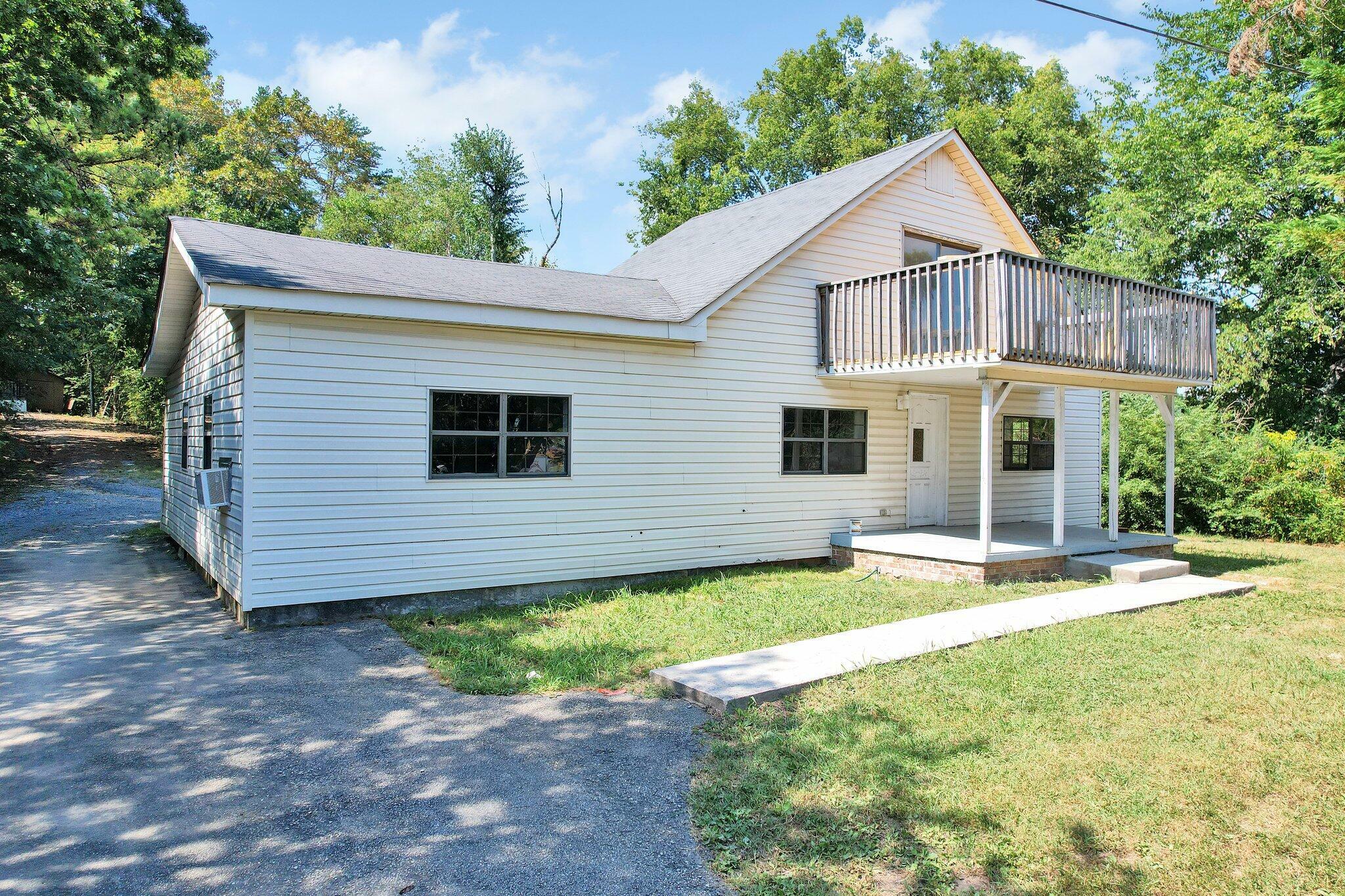 8633 Hilltop Drive  Ooltewah TN 37363 photo