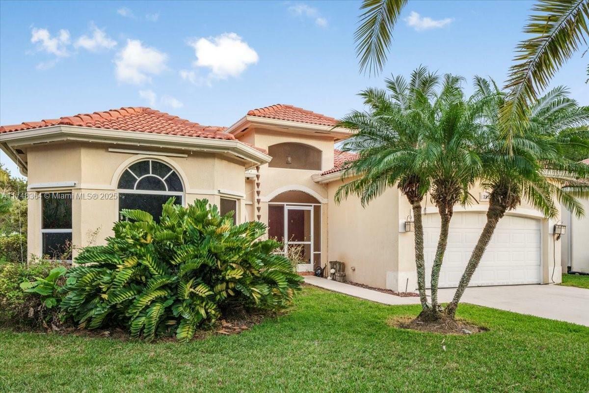 Property Photo:  2813 Augusta Ln  FL 33035 