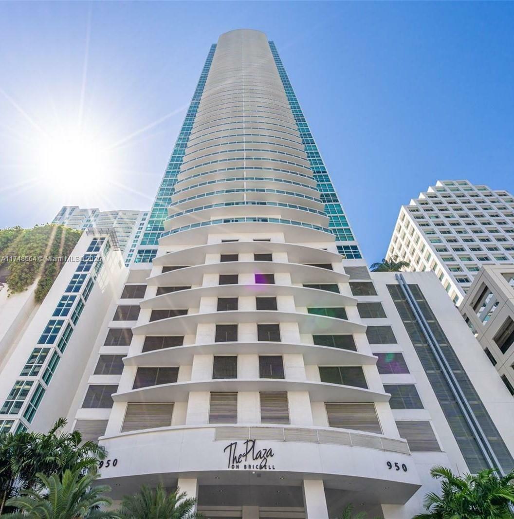 Property Photo:  950 Brickell Bay Dr 2308  FL 33131 