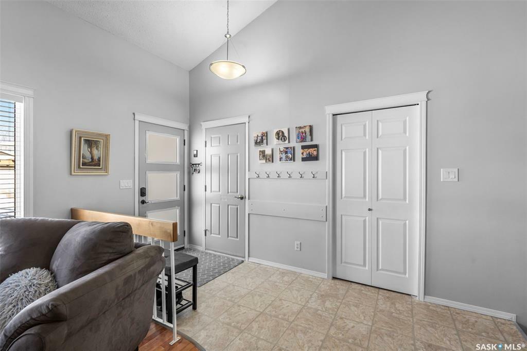 Property Photo:  334 Brunst Crescent  SK S7N 3S3 