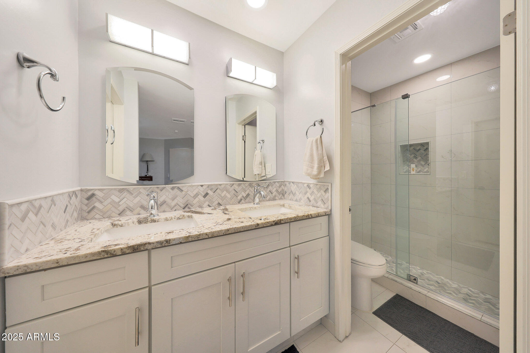 Property Photo: 4850 E Desert Cove Avenue 333 AZ 85254