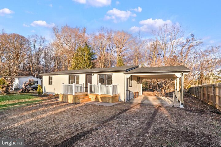 Property Photo: 12197 Allen Avenue VA 22485