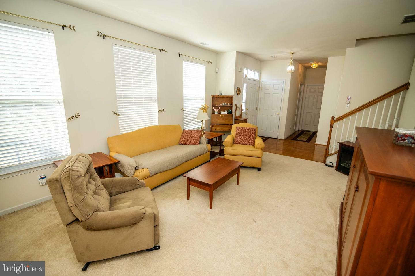 Property Photo:  1627 Parkview Court  PA 19060 