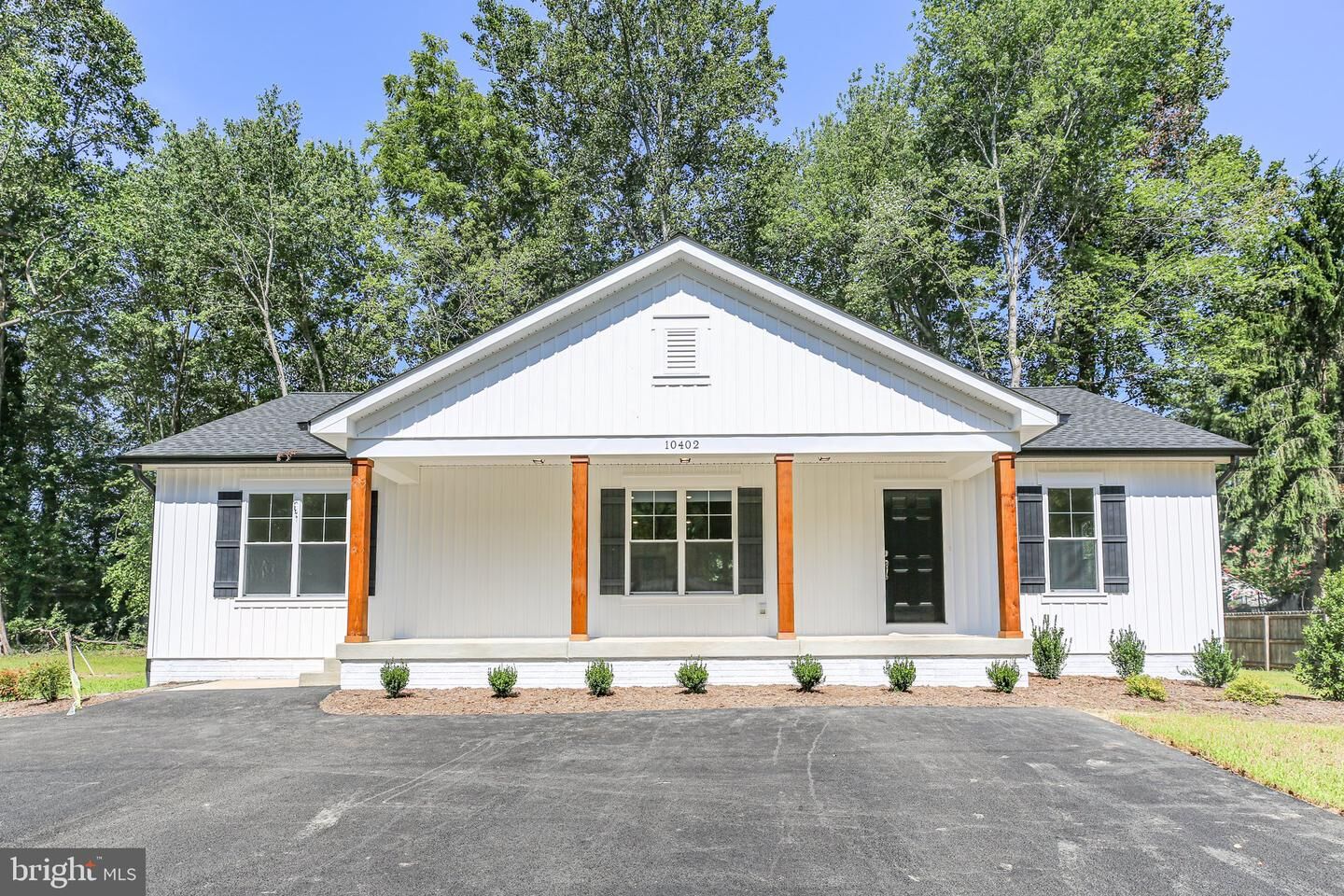 Property Photo:  1145 Mathias Point Road  VA 22485 