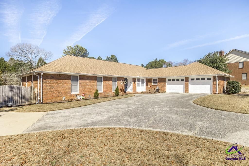 Property Photo: 105 Huntington GA 31005