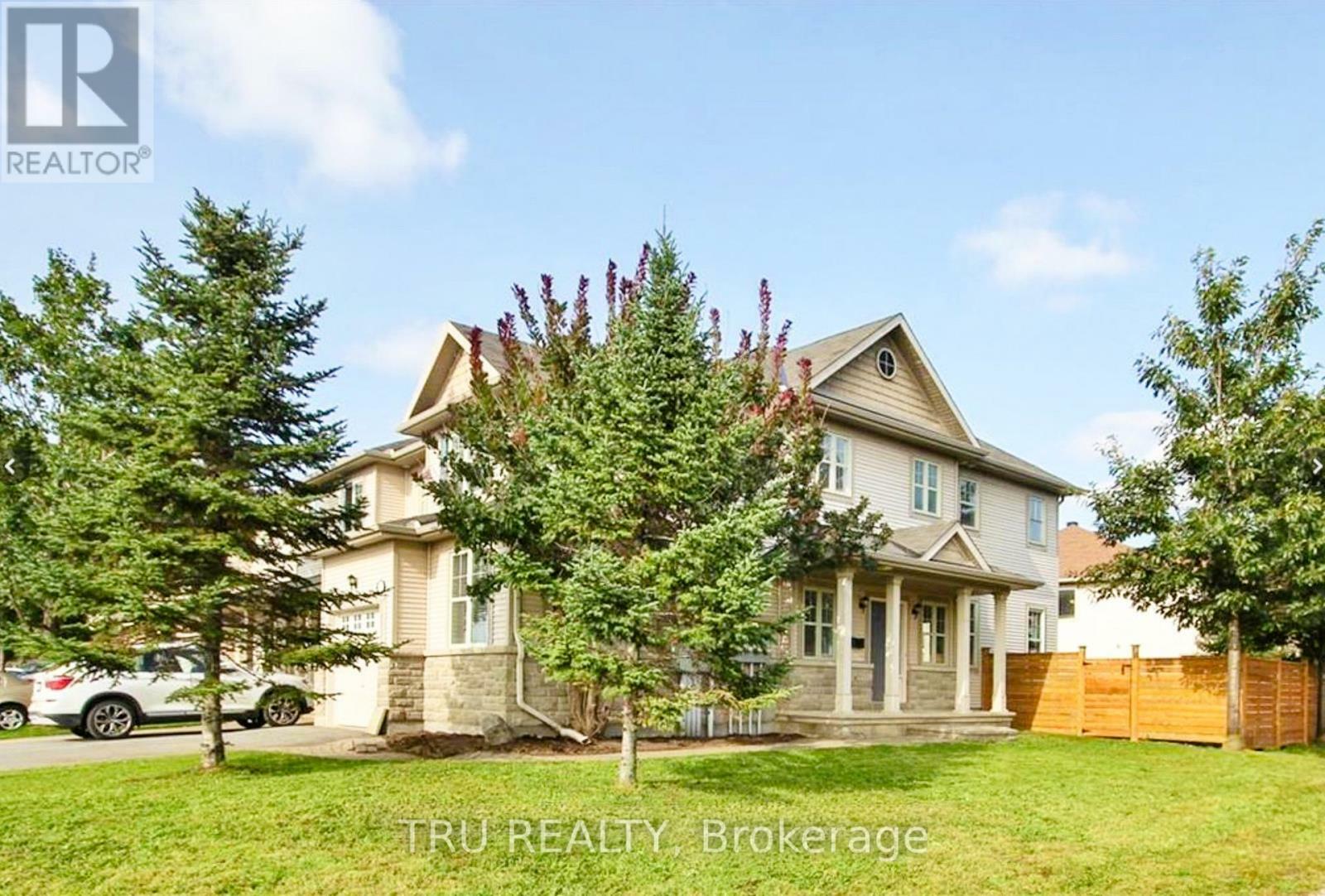 Property Photo:  148 Prem Circle  ON K2J 0C4 