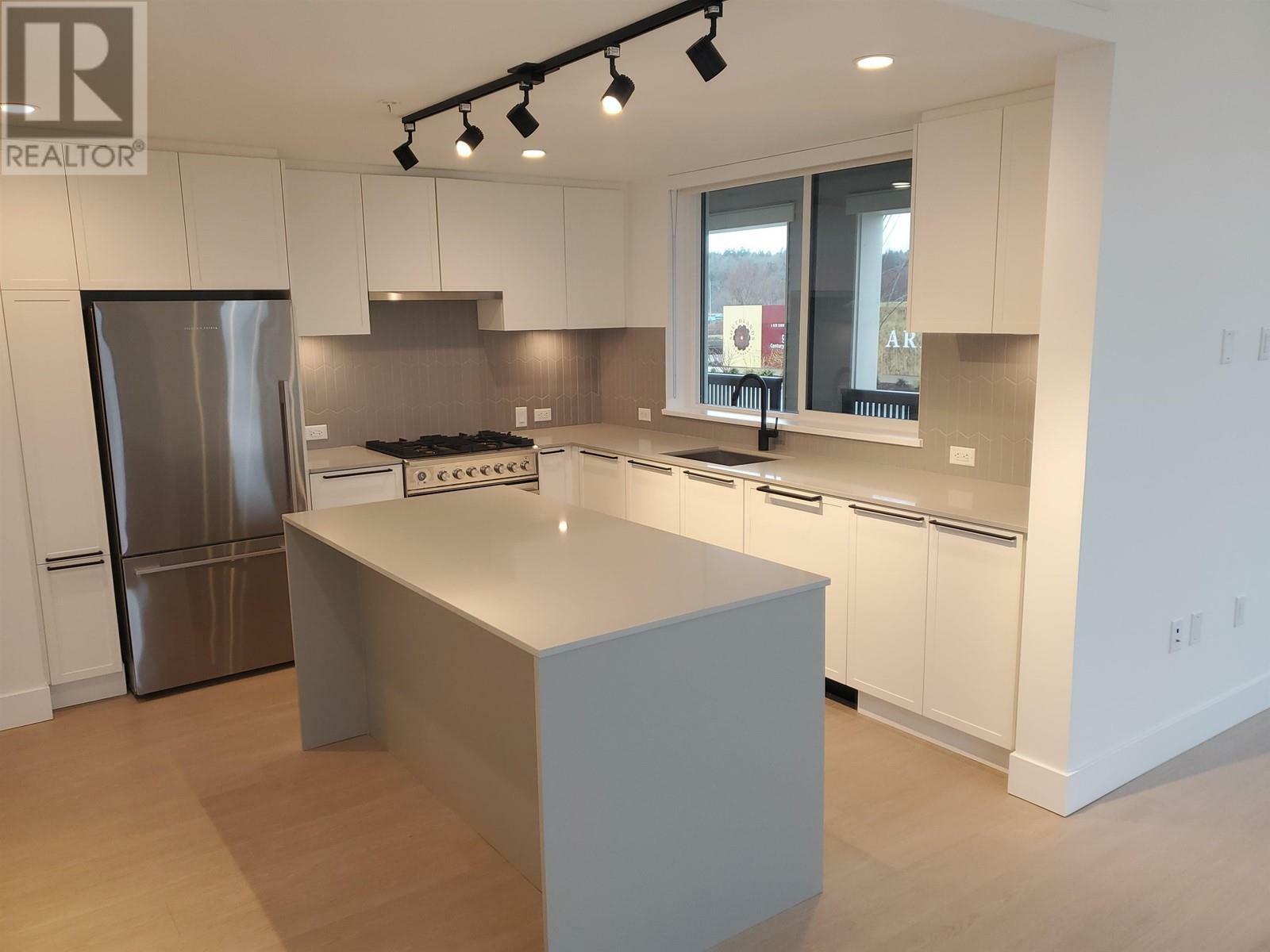 Property Photo:  320 Ridge Street 102  BC V4L 0B5 