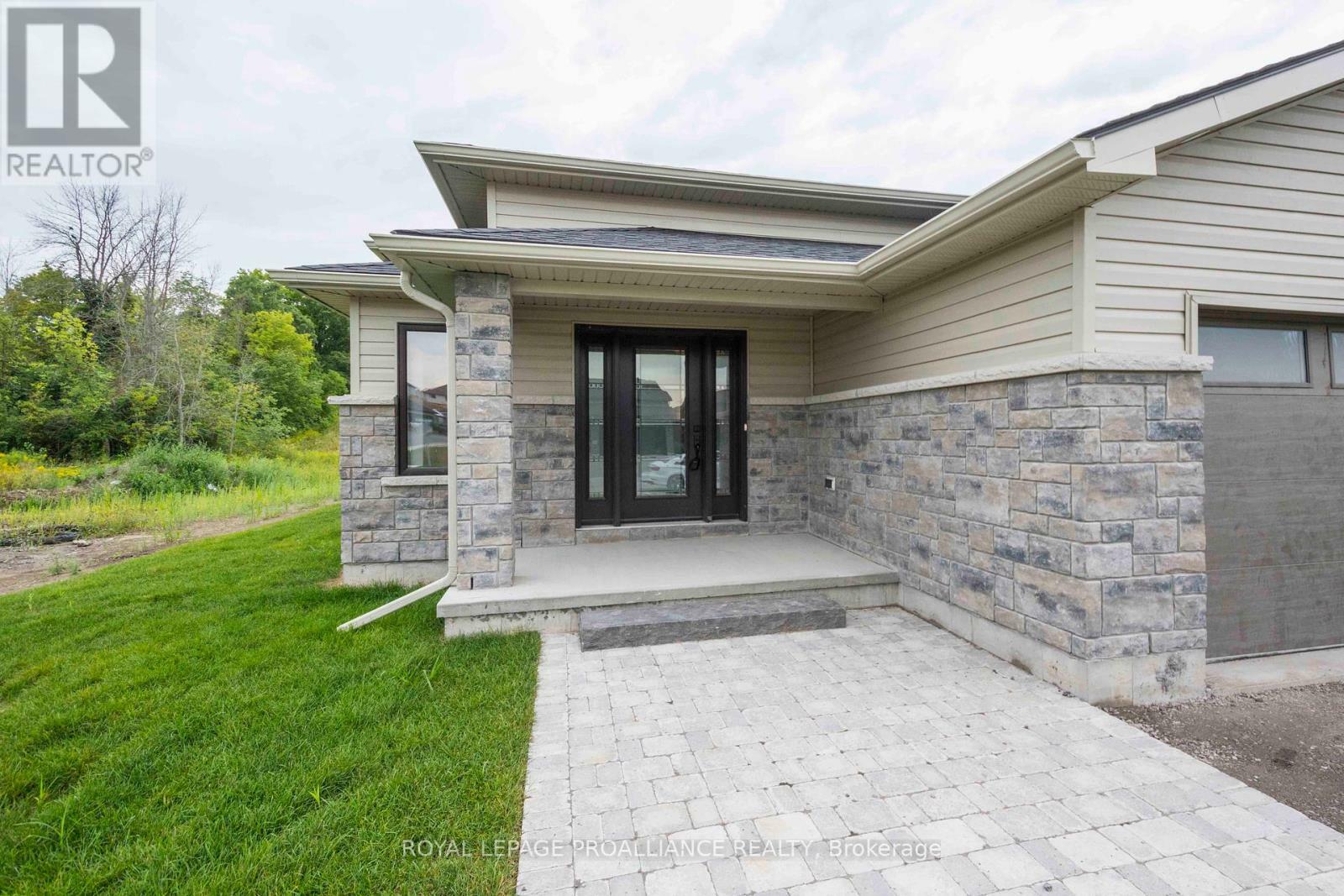 Property Photo: 79 Meagan Lane ON K0K 2C0