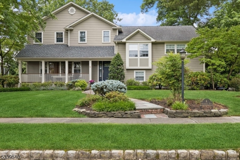 Property Photo: 4 Manchester Dr NJ 07090