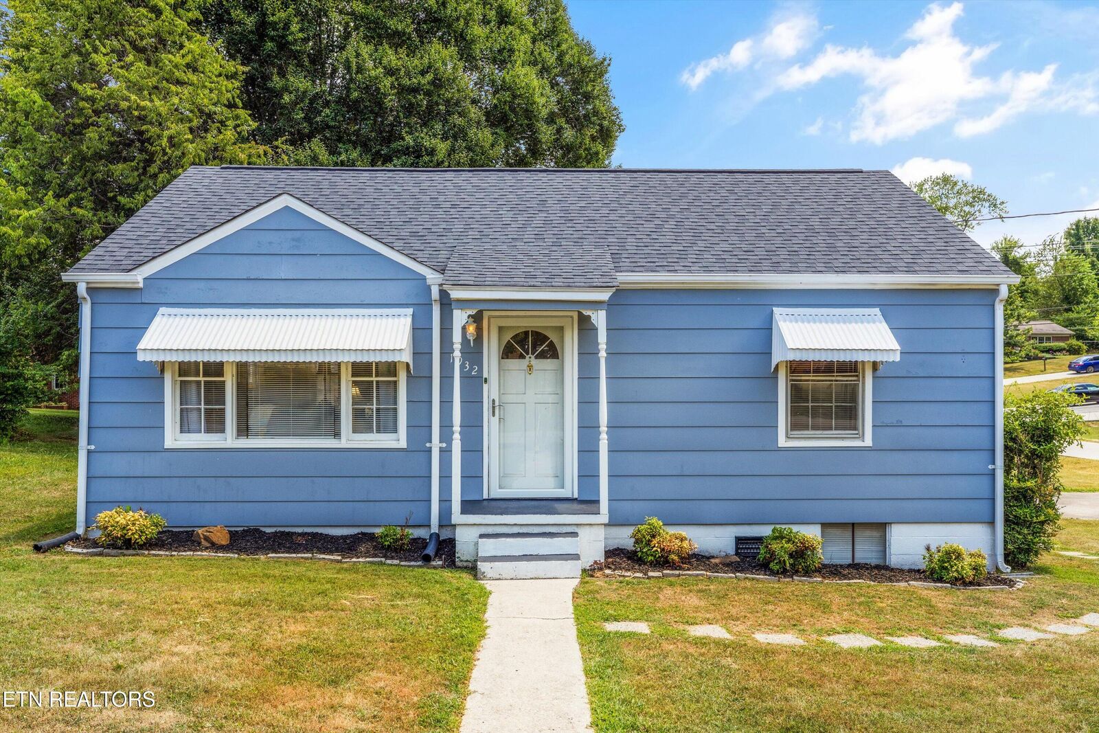 Property Photo:  1932 Burnette Ave  TN 37760 