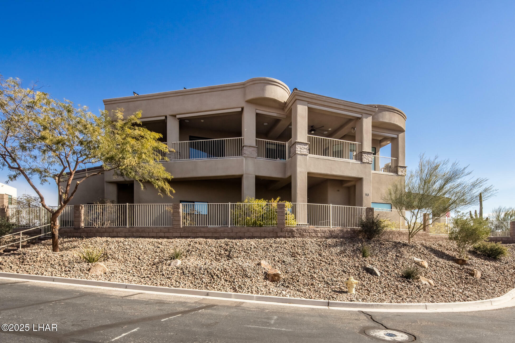 Property Photo: 1650 Sailing Hawks Dr 113 AZ 86404