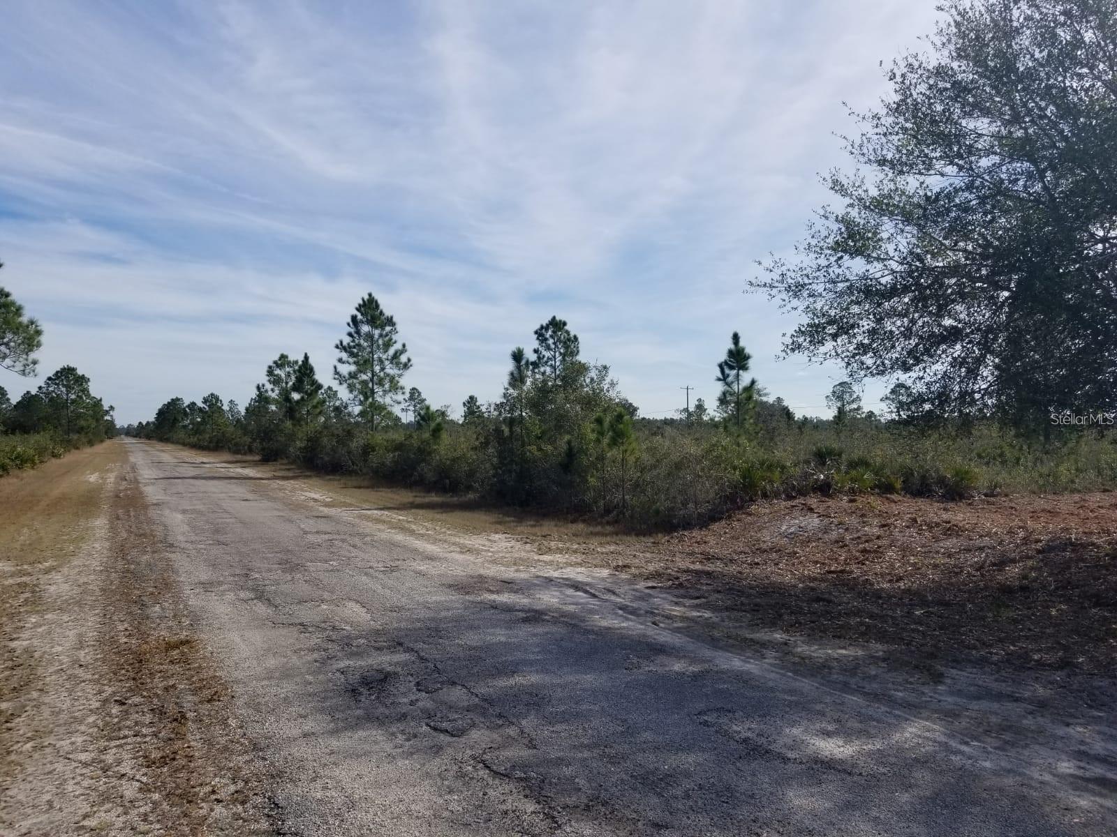 Property Photo: 421 Laguna Drive FL 33855