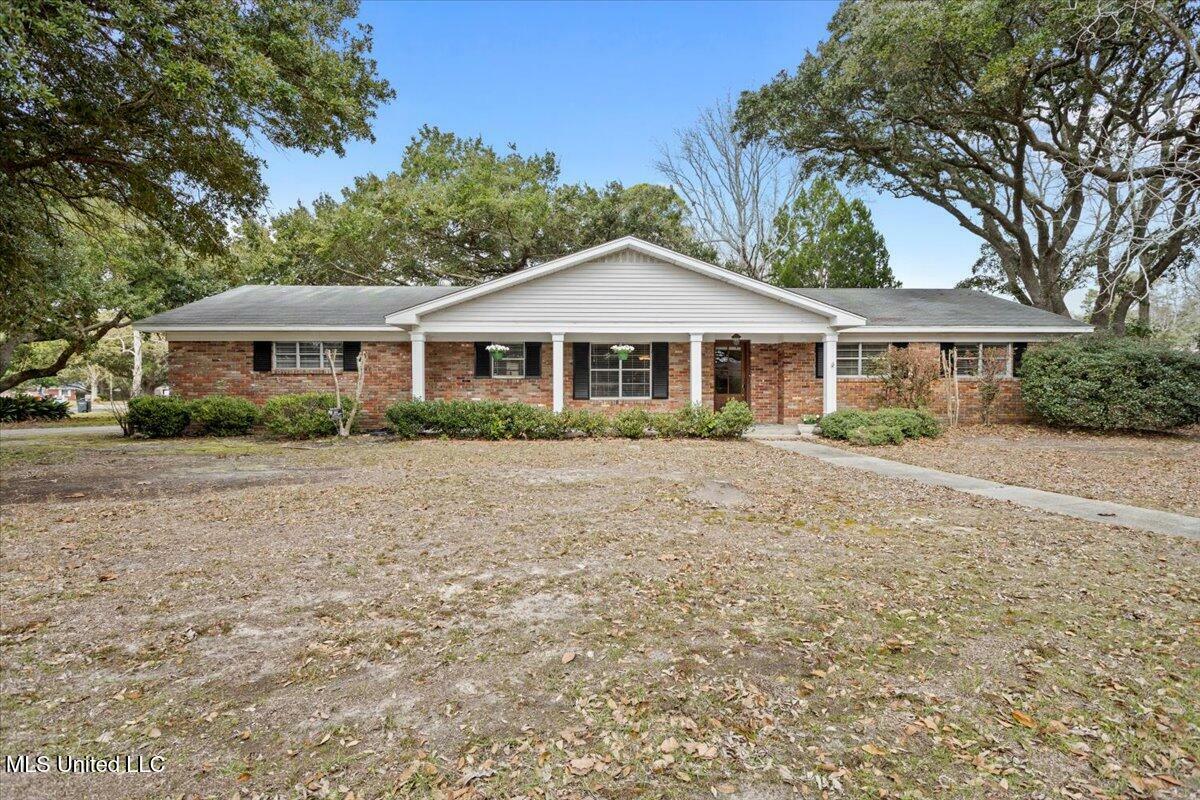 Property Photo:  12704 Cambridge Boulevard  MS 39564 