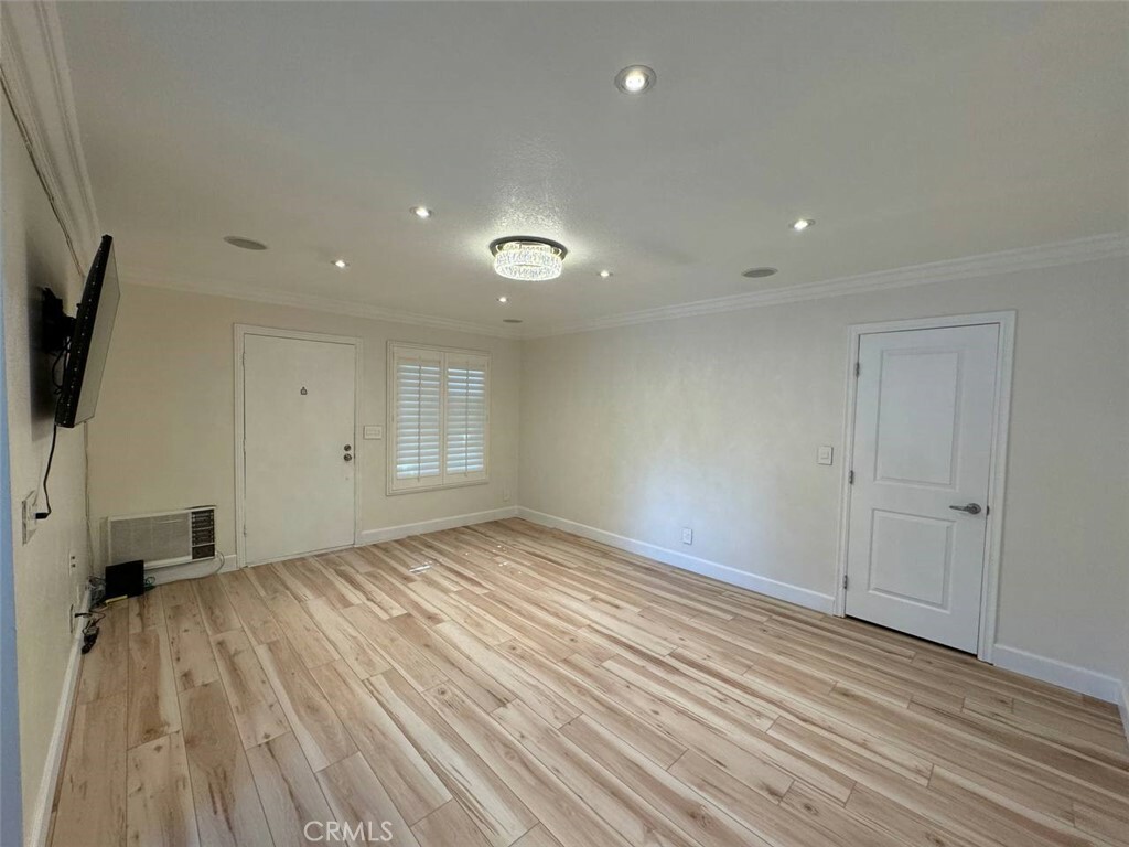 Property Photo: 209 Springview CA 92620