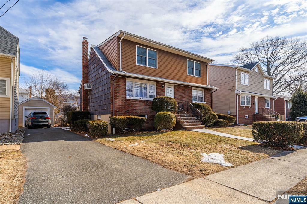 Property Photo:  324 Mayhill Street  NJ 07663 