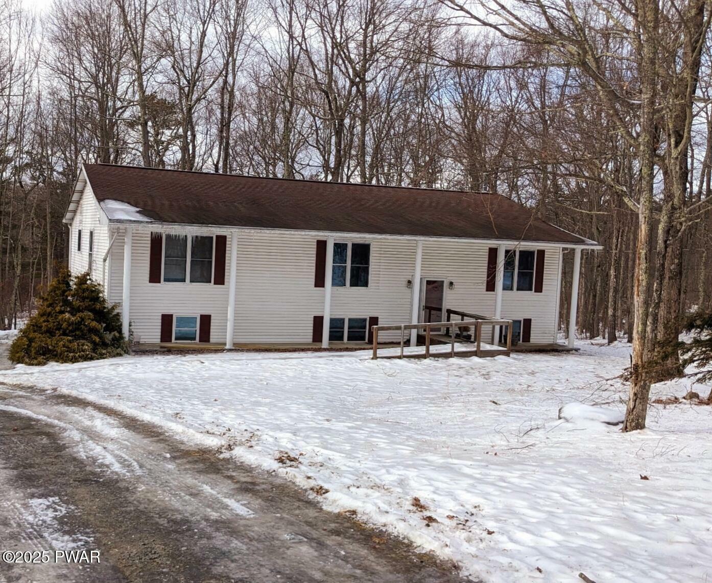 Property Photo: 107 Pear Lane PA 18337