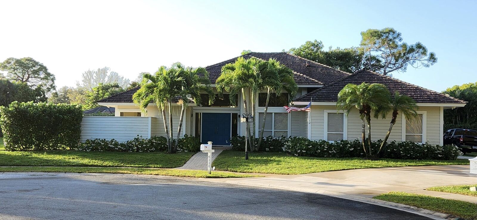 Property Photo:  6118 Creekside Trail  FL 33458 
