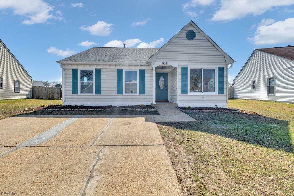Property Photo: 917 Pink Star Ct VA 23454