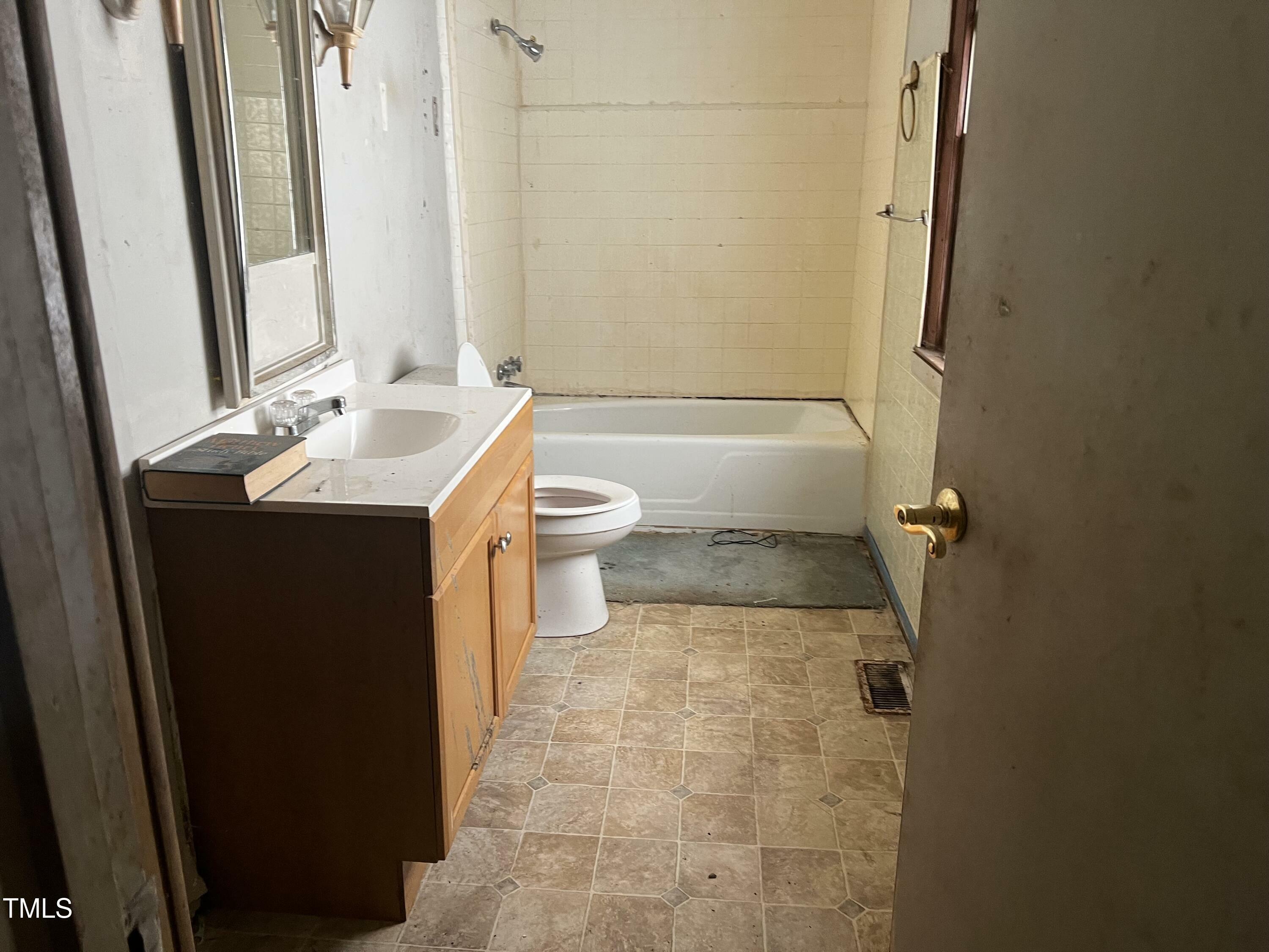 Property Photo:  922 N White Street  NC 27587 