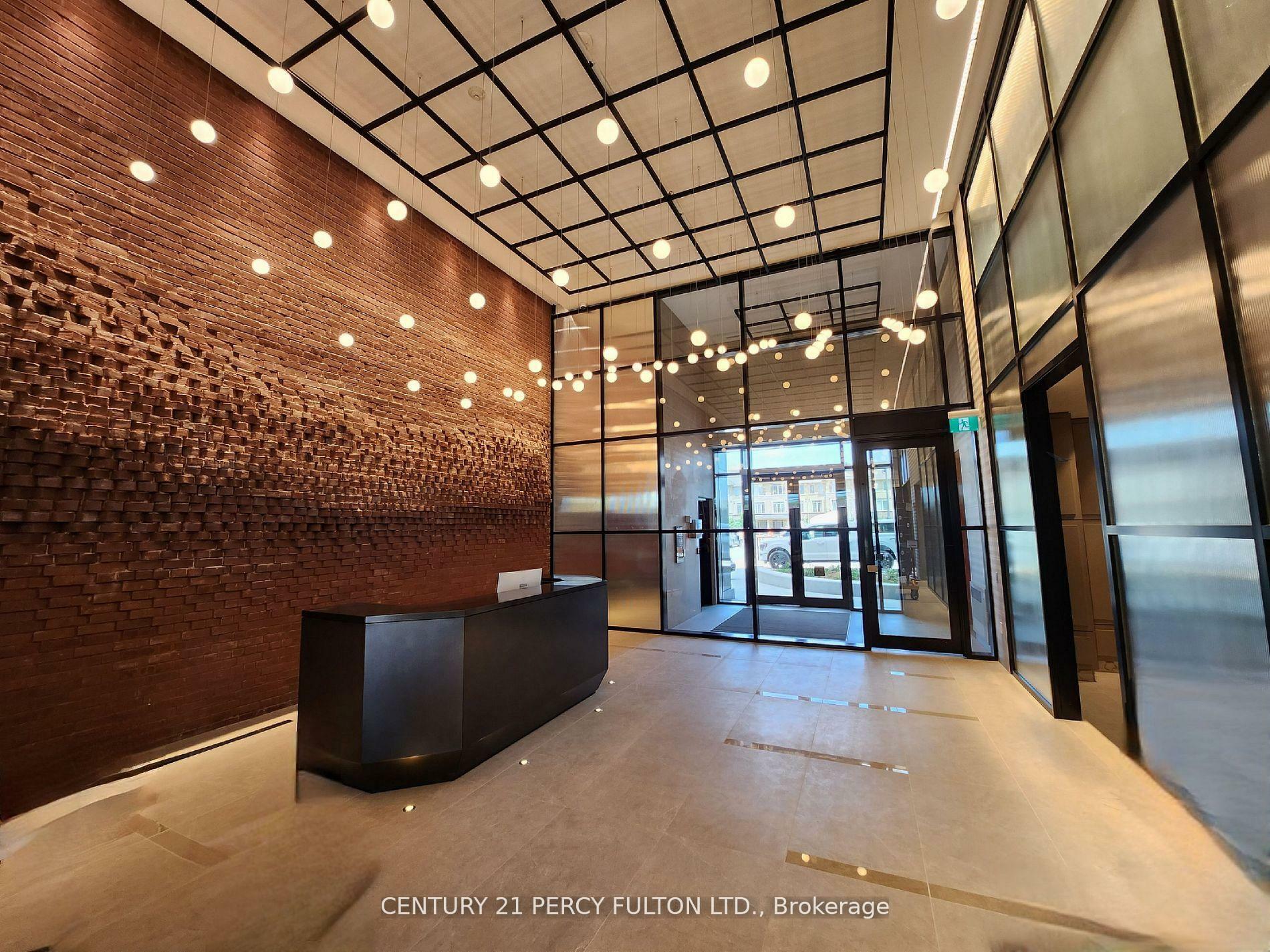 Photo de la propriété: 3200 William Coltson Avenue 512 ON L6H 7W6