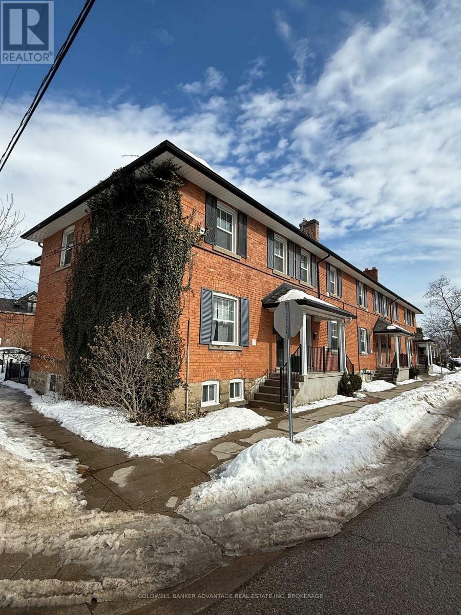 Property Photo: 18 1/2-26 Cherry Street ON L2R 5M4