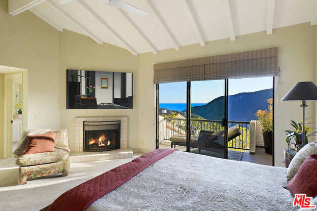 Property Photo:  1922 Palisades Dr  CA 90272 