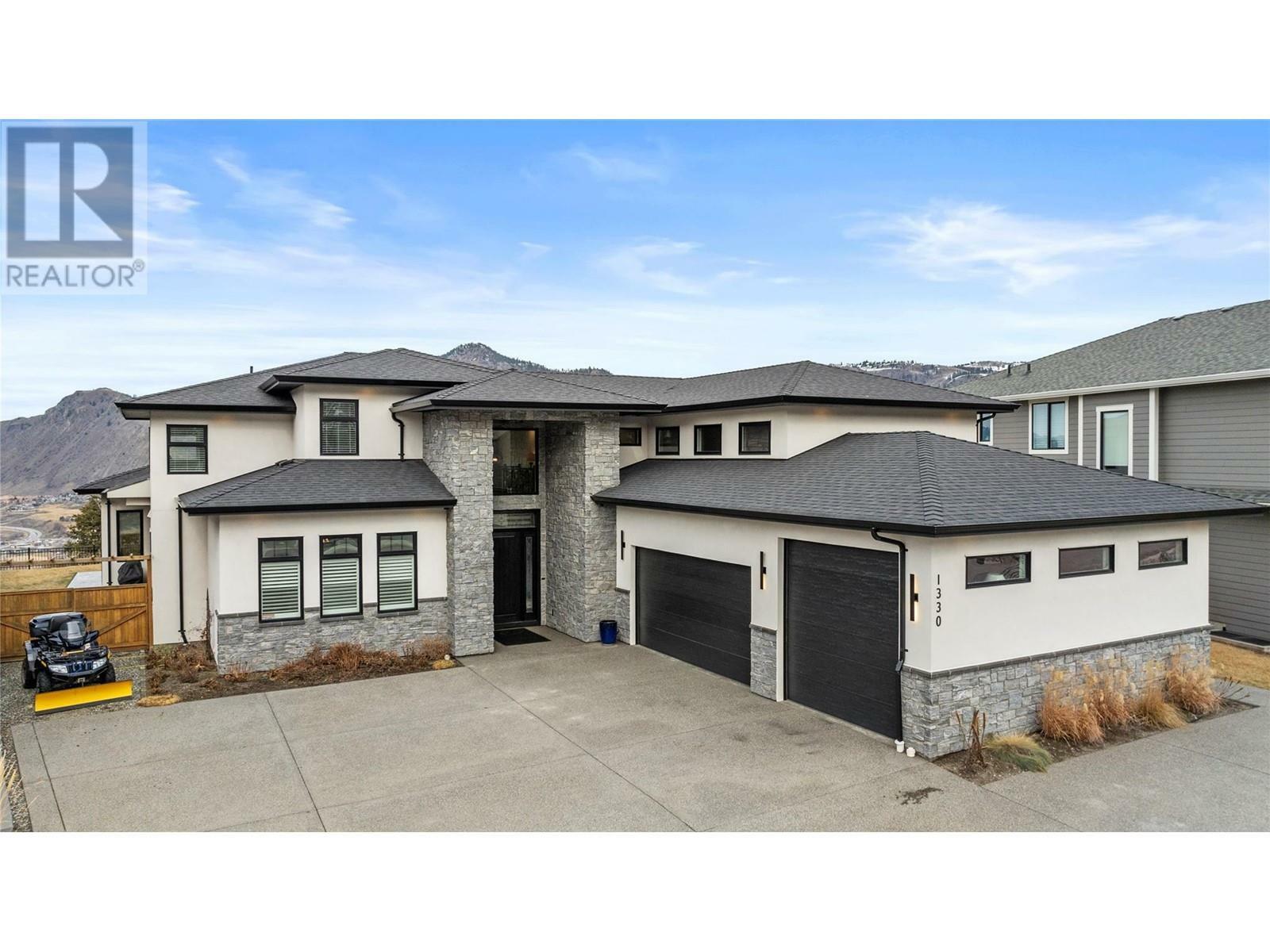 Photo de la propriété: 1330 Myra Place BC V2E 0C3